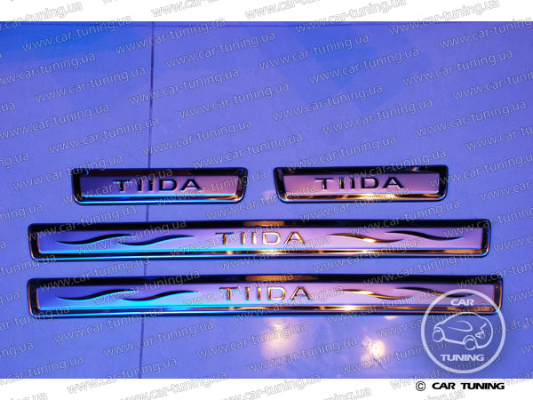   l Nissan Tiida